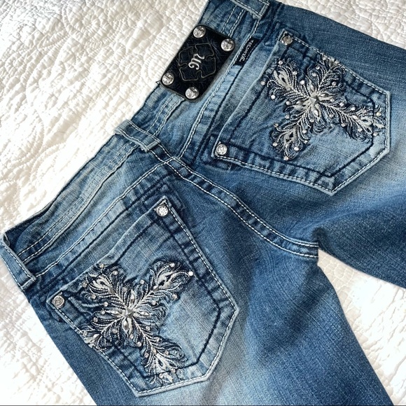 Miss Me Bootcut Jeans - Picture 10 of 11